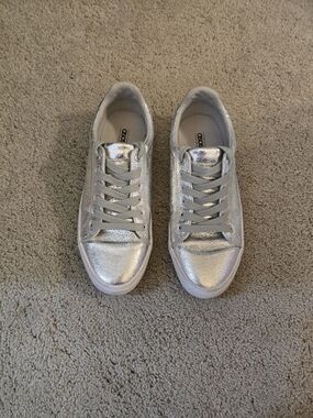ASOS Silver Metallic Low-Top Lace-Up Sneakers